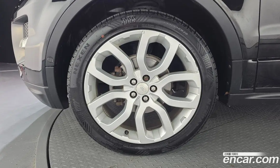 Land Rover Range Rover Evoque 2014 2.2 автомат (гидро), фото 5 Land Rover Range Rover Evoque 2014 2.2 автомат (гидро), фото 5