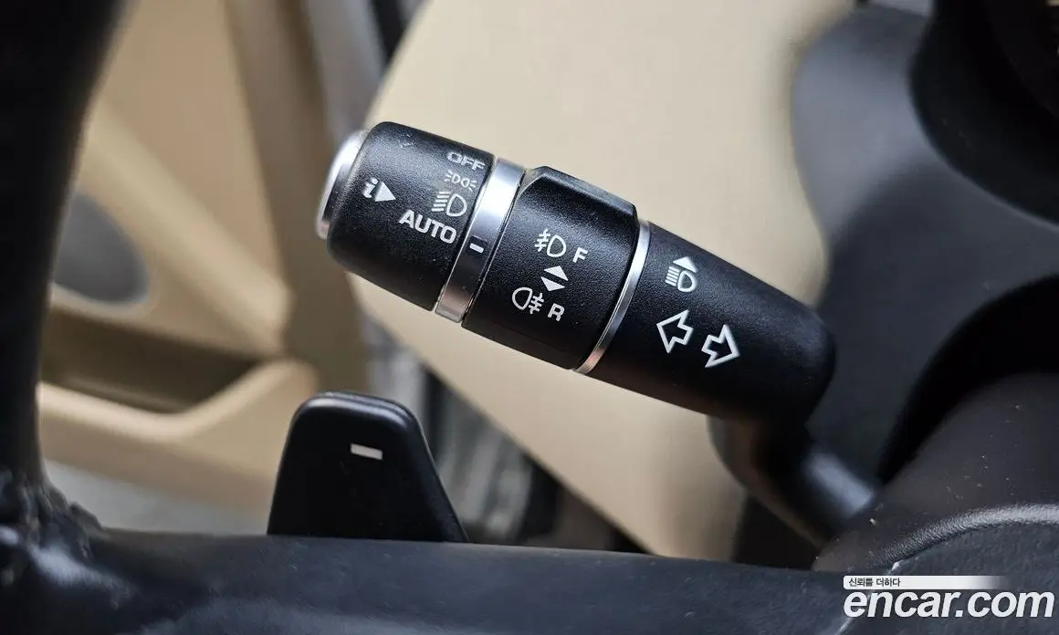 Land Rover Range Rover Evoque 2016 2.0 автомат (гидро), фото 16 Land Rover Range Rover Evoque 2016 2.0 автомат (гидро), фото 16