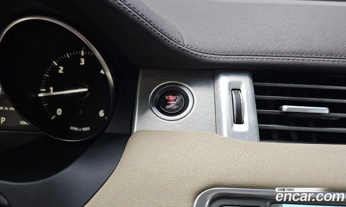 Land Rover Range Rover Evoque 2016 2.0 автомат (гидро), фото 19 Land Rover Range Rover Evoque 2016 2.0 автомат (гидро), фото 19