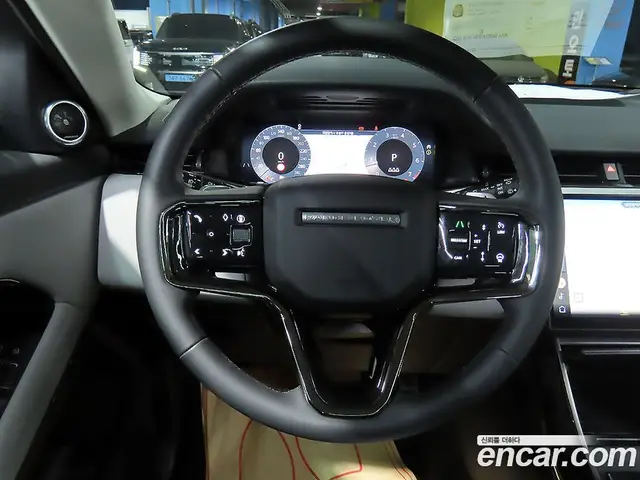 Land Rover Range Rover Evoque 2025 2.0 автомат (гидро), миниатюра 11 Land Rover Range Rover Evoque 2025 2.0 автомат (гидро), миниатюра 11