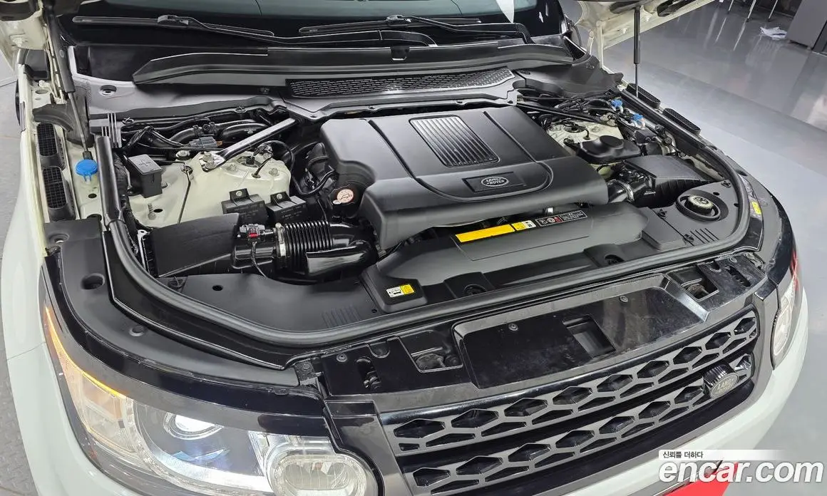 Land Rover Range Rover Sport 2016 4.4 автомат (гидро), фото 6 Land Rover Range Rover Sport 2016 4.4 автомат (гидро), фото 6