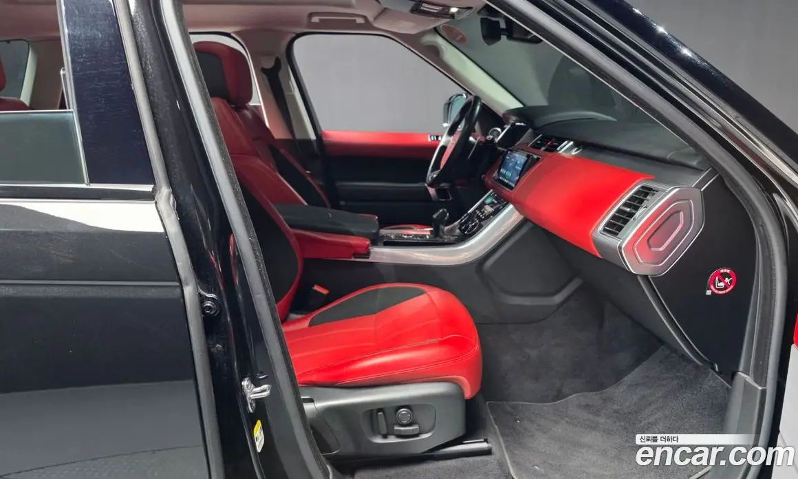 Land Rover Range Rover Sport 2019 3.0 автомат (гидро), фото 17 Land Rover Range Rover Sport 2019 3.0 автомат (гидро), фото 17