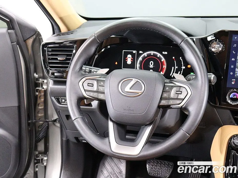 Lexus NX 2023 2.5 автомат (гидро), фото 14 Lexus NX 2023 2.5 автомат (гидро), фото 14