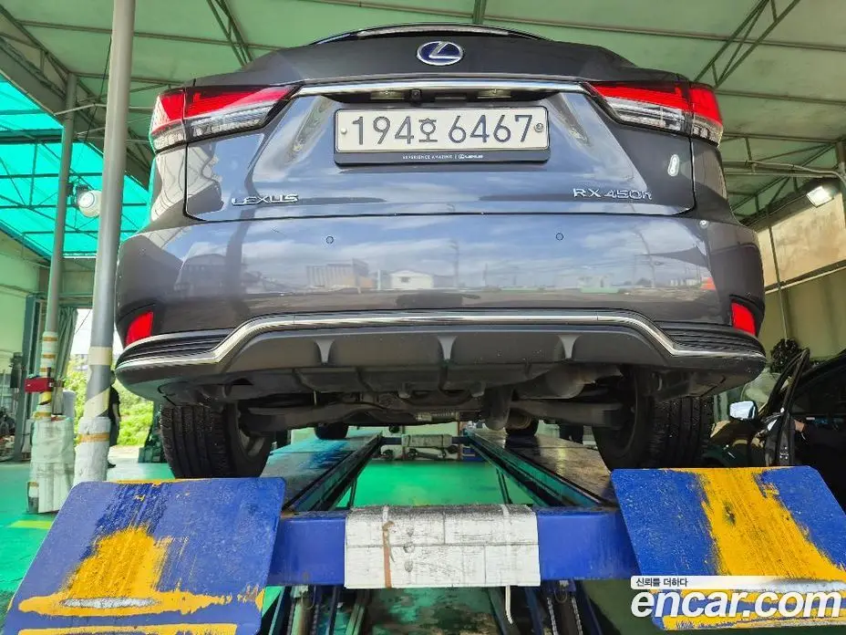 Lexus RX 2022 3.5 автомат (гидро), фото 2 Lexus RX 2022 3.5 автомат (гидро), фото 2