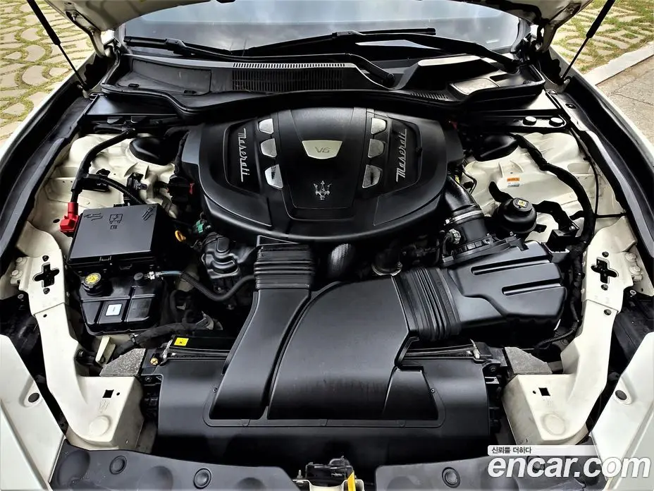 Maserati Ghibli 2014 3.0 автомат (гидро), фото 20 Maserati Ghibli 2014 3.0 автомат (гидро), фото 20