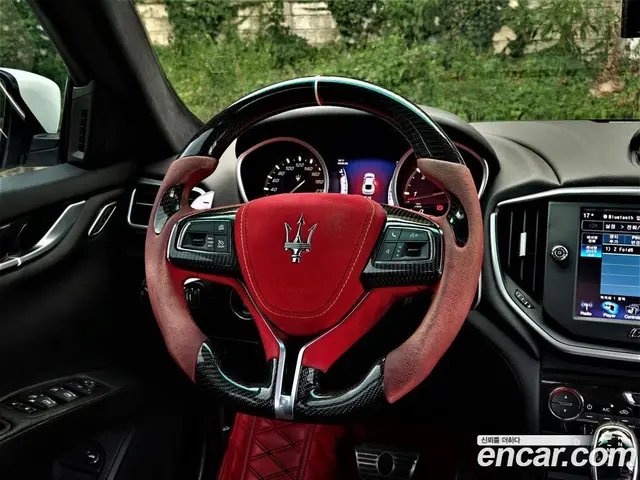 Maserati Ghibli 2014 3.0 автомат (гидро), миниатюра 5 Maserati Ghibli 2014 3.0 автомат (гидро), миниатюра 5