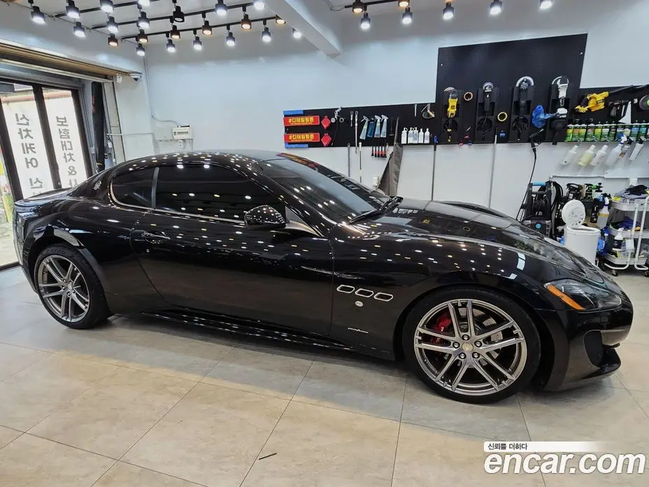 Maserati GranTurismo 2016 4.7 автомат (гидро), фото 1 Maserati GranTurismo 2016 4.7 автомат (гидро), фото 1
