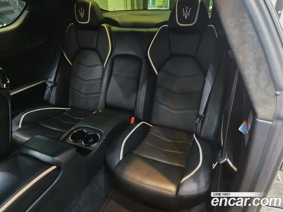 Maserati GranTurismo 2016 4.7 автомат (гидро), фото 13 Maserati GranTurismo 2016 4.7 автомат (гидро), фото 13