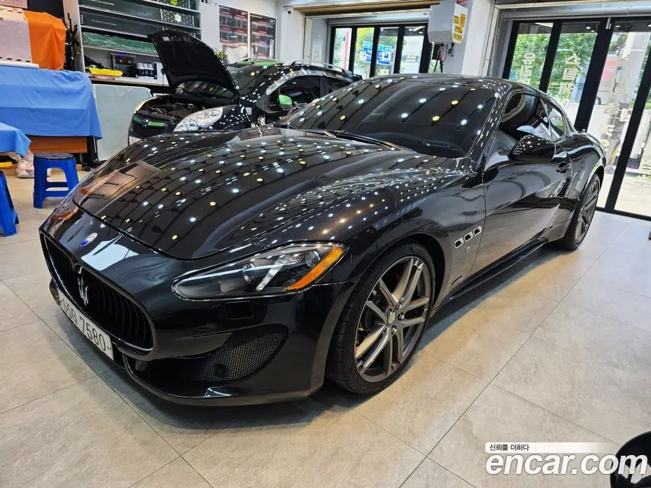 Maserati GranTurismo 2016 4.7 автомат (гидро), фото 3 Maserati GranTurismo 2016 4.7 автомат (гидро), фото 3