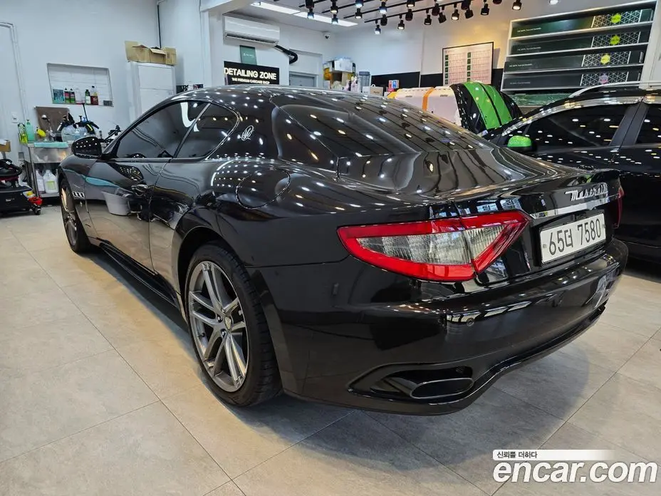 Maserati GranTurismo 2016 4.7 автомат (гидро), фото 4 Maserati GranTurismo 2016 4.7 автомат (гидро), фото 4