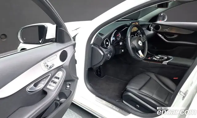 Mercedes-Benz C-Class 2017 2.1 автомат (гидро), миниатюра 10 Mercedes-Benz C-Class 2017 2.1 автомат (гидро), миниатюра 10
