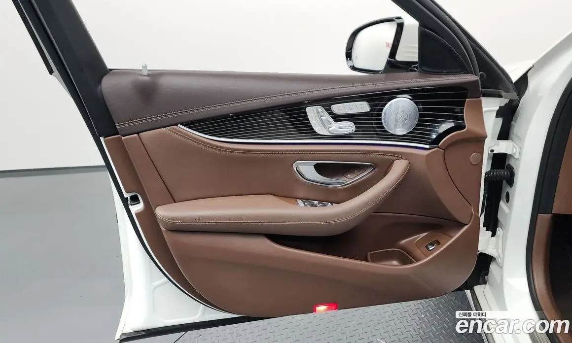 Mercedes-Benz E-Class 2017 3.0 автомат (гидро), фото 27