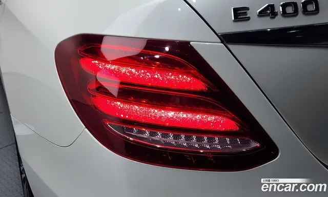 Mercedes-Benz E-Class 2017 3.0 автомат (гидро), миниатюра 9