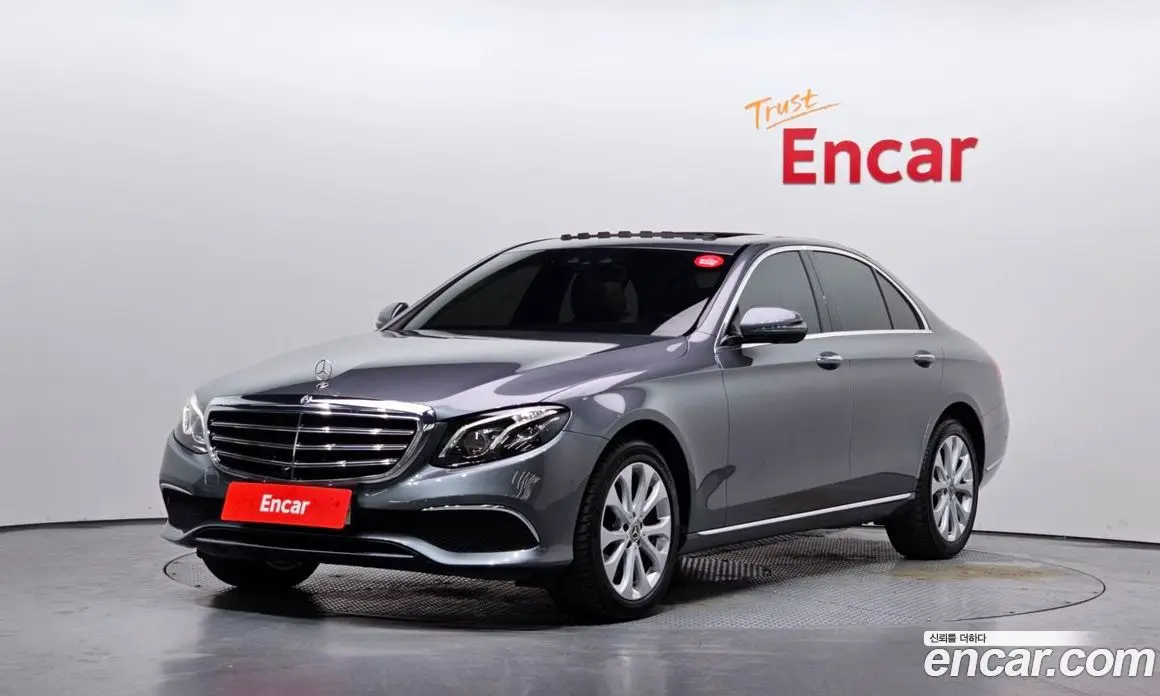 Mercedes-Benz E-Class 2018 2.0 автомат (гидро), фото 1 Mercedes-Benz E-Class 2018 2.0 автомат (гидро), фото 1