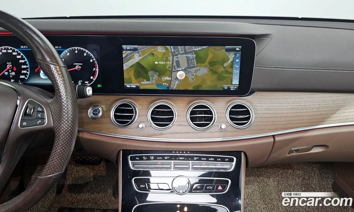 Mercedes-Benz E-Class 2018 2.0 автомат (гидро), фото 18 Mercedes-Benz E-Class 2018 2.0 автомат (гидро), фото 18