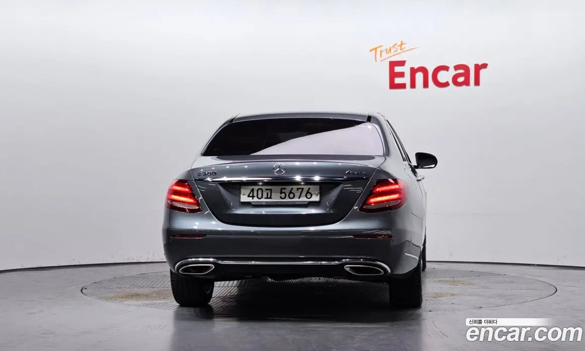 Mercedes-Benz E-Class 2018 2.0 автомат (гидро), фото 4 Mercedes-Benz E-Class 2018 2.0 автомат (гидро), фото 4