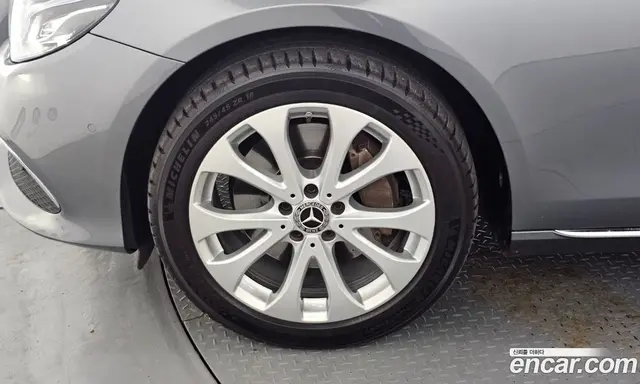 Mercedes-Benz E-Class 2018 2.0 автомат (гидро), миниатюра 5 Mercedes-Benz E-Class 2018 2.0 автомат (гидро), миниатюра 5