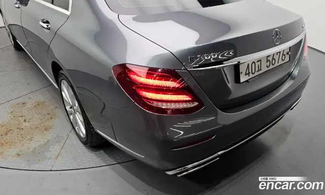 Mercedes-Benz E-Class 2018 2.0 автомат (гидро), миниатюра 9 Mercedes-Benz E-Class 2018 2.0 автомат (гидро), миниатюра 9