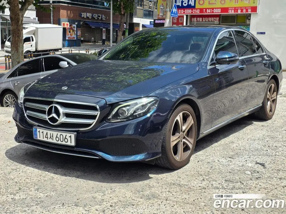 Mercedes-Benz E-Class 2018 2.0 автомат (гидро), фото 1 Mercedes-Benz E-Class 2018 2.0 автомат (гидро), фото 1