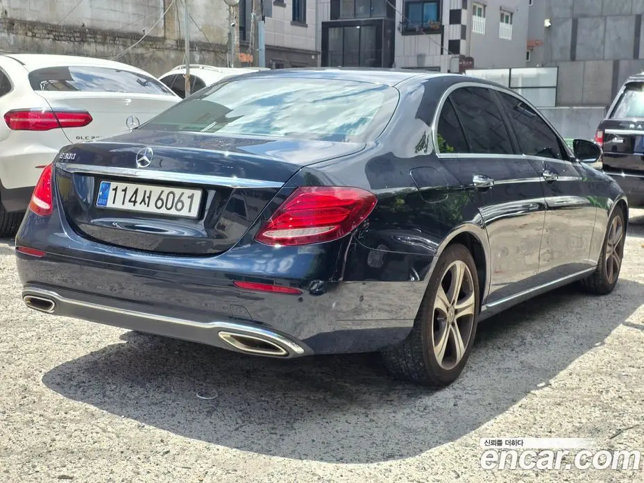 Mercedes-Benz E-Class 2018 2.0 автомат (гидро), фото 2 Mercedes-Benz E-Class 2018 2.0 автомат (гидро), фото 2