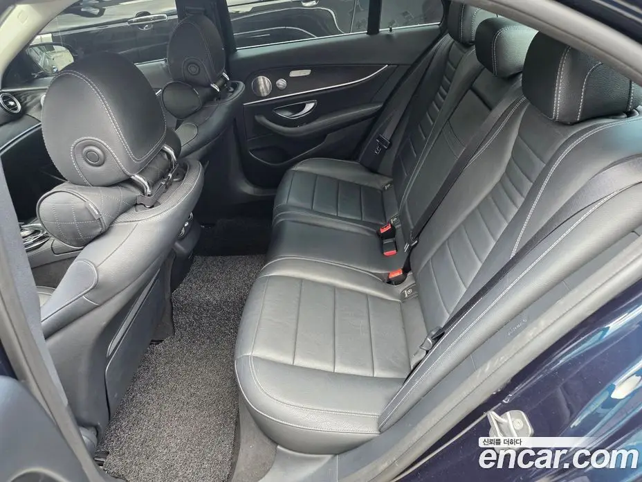 Mercedes-Benz E-Class 2018 2.0 автомат (гидро), фото 18 Mercedes-Benz E-Class 2018 2.0 автомат (гидро), фото 18