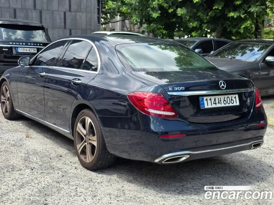 Mercedes-Benz E-Class 2018 2.0 автомат (гидро), фото 4 Mercedes-Benz E-Class 2018 2.0 автомат (гидро), фото 4
