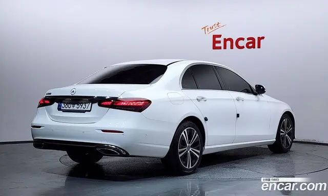 Mercedes-Benz E-Class 2020 2.0 автомат (гидро), миниатюра 2 Mercedes-Benz E-Class 2020 2.0 автомат (гидро), миниатюра 2