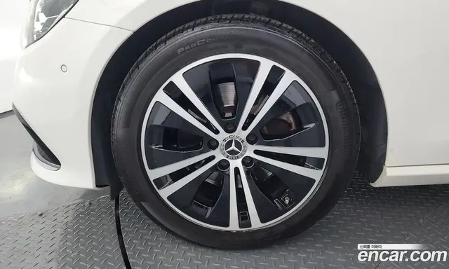 Mercedes-Benz E-Class 2020 2.0 автомат (гидро), миниатюра 5 Mercedes-Benz E-Class 2020 2.0 автомат (гидро), миниатюра 5