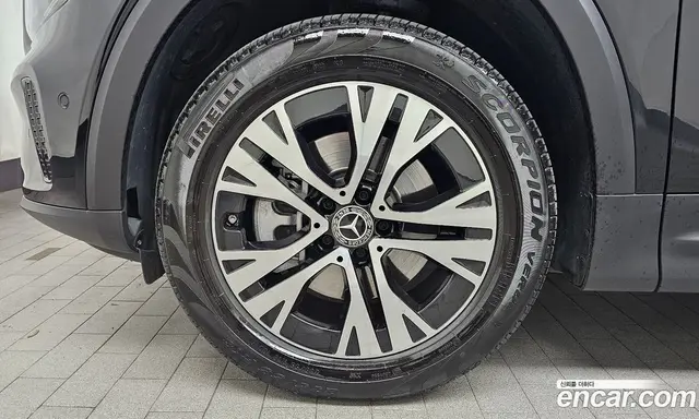 Mercedes-Benz GLB-Class 2024 1.9 автомат (гидро), миниатюра 4 Mercedes-Benz GLB-Class 2024 1.9 автомат (гидро), миниатюра 4