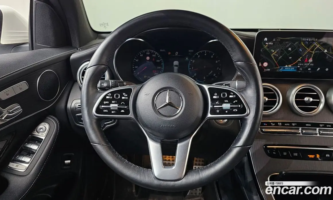 Mercedes-Benz GLC-Class 2022 2.0 автомат (гидро), фото 12