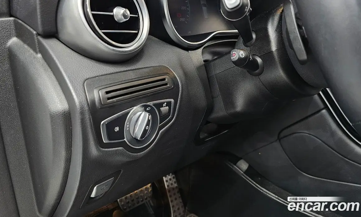 Mercedes-Benz GLC-Class 2022 2.0 автомат (гидро), фото 17