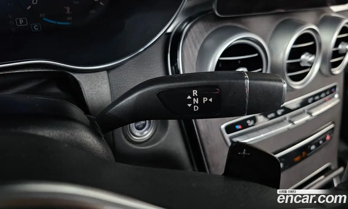 Mercedes-Benz GLC-Class 2022 2.0 автомат (гидро), фото 9
