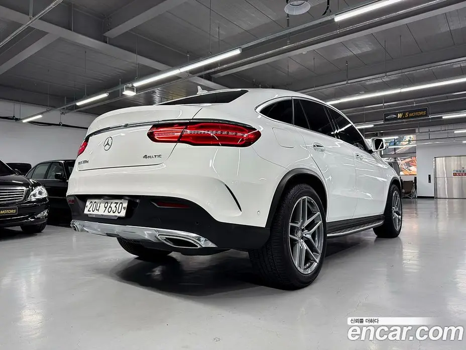 Mercedes-Benz GLE-Class 2017 3.0 автомат (гидро), фото 7 Mercedes-Benz GLE-Class 2017 3.0 автомат (гидро), фото 7