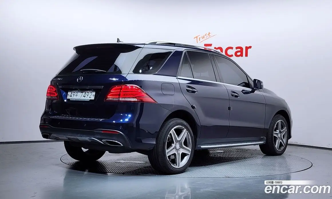 Mercedes-Benz GLE-Class 2017 3.0 автомат (гидро), фото 2 Mercedes-Benz GLE-Class 2017 3.0 автомат (гидро), фото 2