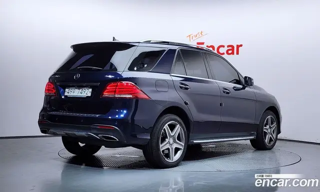 Mercedes-Benz GLE-Class 2017 3.0 автомат (гидро), миниатюра 2 Mercedes-Benz GLE-Class 2017 3.0 автомат (гидро), миниатюра 2