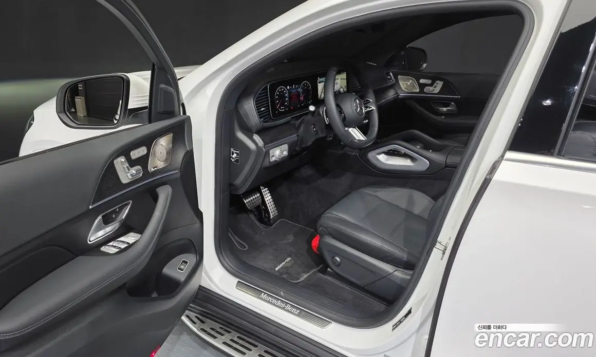 Mercedes-Benz GLE-Class 2025 3.0 автомат (гидро), фото 13 Mercedes-Benz GLE-Class 2025 3.0 автомат (гидро), фото 13