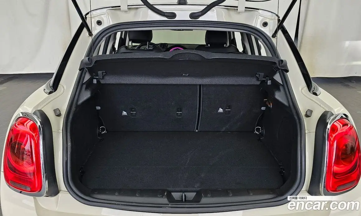 Mini Cooper 2015 1.5 автомат (гидро), фото 20 Mini Cooper 2015 1.5 автомат (гидро), фото 20