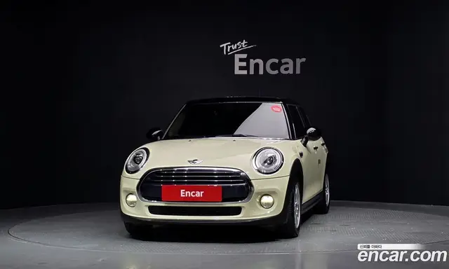 Mini Cooper 2015 1.5 автомат (гидро), миниатюра 3 Mini Cooper 2015 1.5 автомат (гидро), миниатюра 3