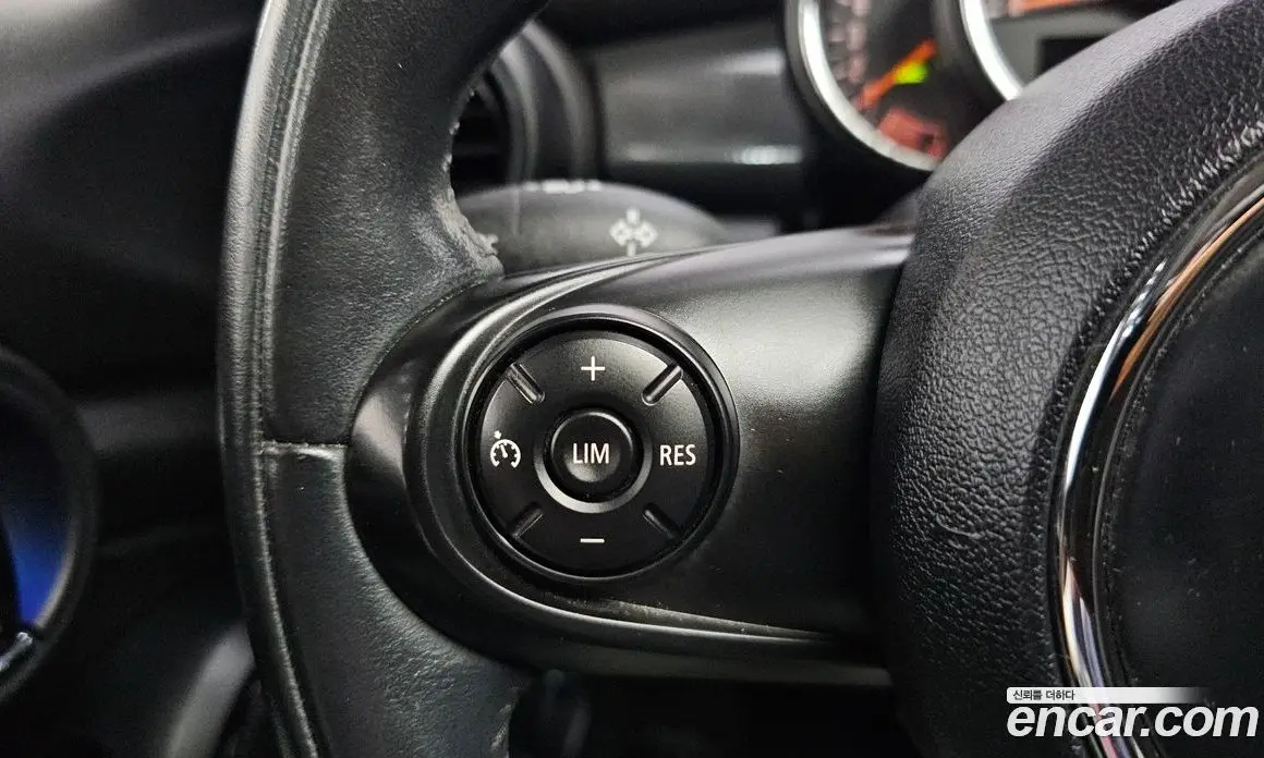 Mini Cooper 2015 1.5 автомат (гидро), фото 15