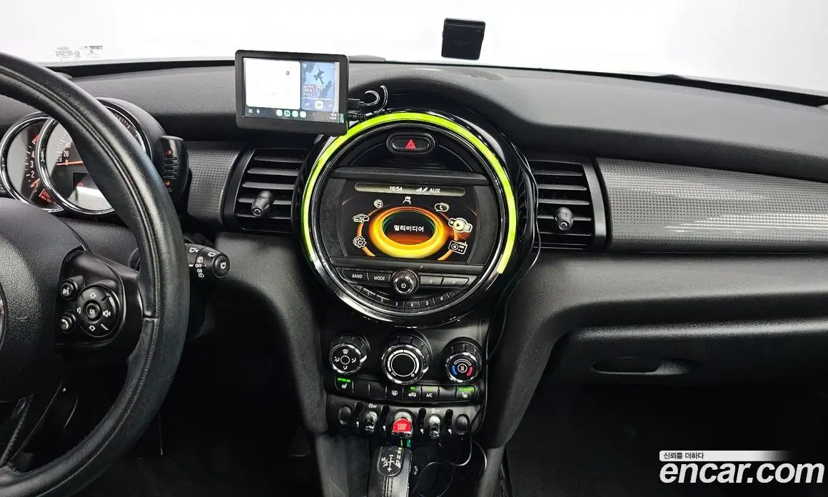 Mini Cooper 2015 1.5 автомат (гидро), фото 18