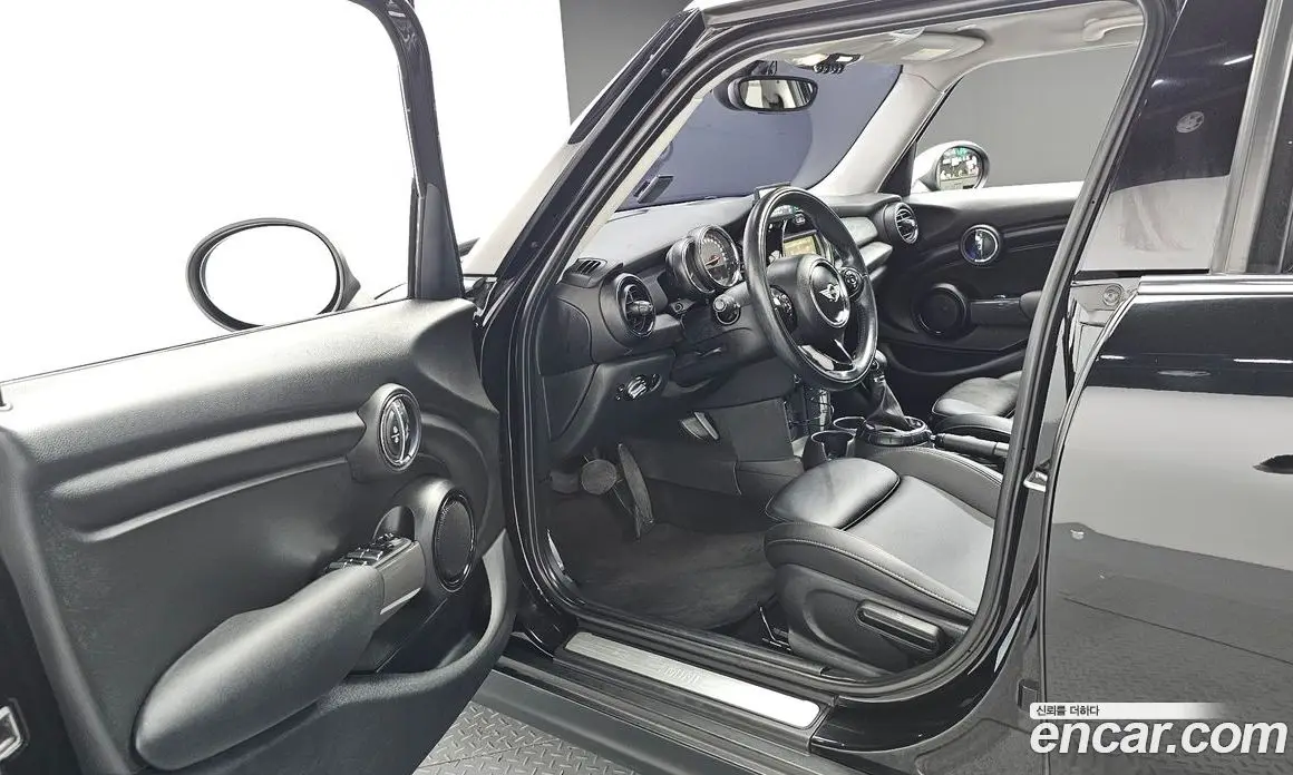 Mini Cooper 2015 1.5 автомат (гидро), фото 10