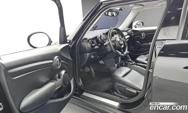 Mini Cooper 2015 1.5 автомат (гидро), миниатюра 10