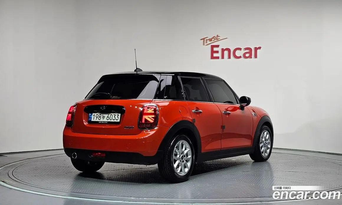 Mini Cooper 2021 1.5 автомат (гидро), фото 2 Mini Cooper 2021 1.5 автомат (гидро), фото 2