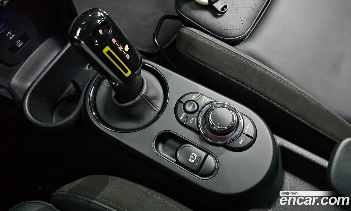 Mini Cooper 2023 автомат (гидро), фото 11 Mini Cooper 2023 автомат (гидро), фото 11