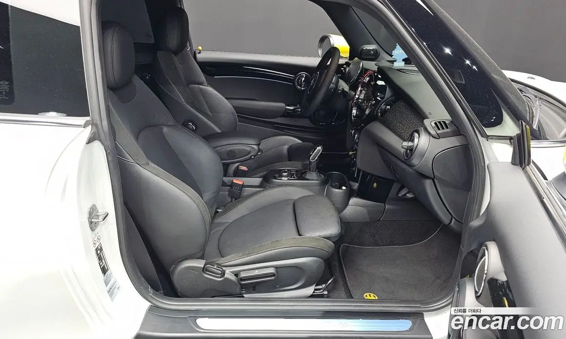 Mini Cooper 2023 автомат (гидро), фото 15 Mini Cooper 2023 автомат (гидро), фото 15