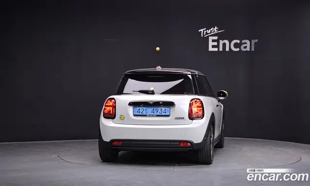 Mini Cooper 2023 автомат (гидро), миниатюра 3 Mini Cooper 2023 автомат (гидро), миниатюра 3