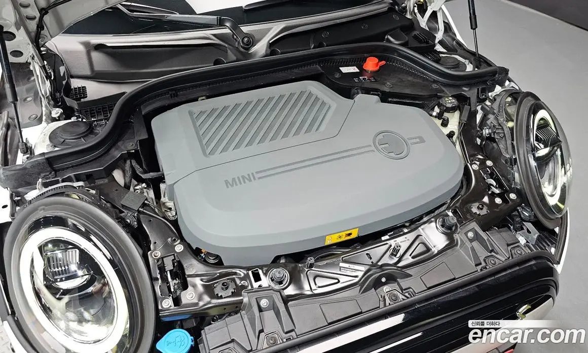 Mini Cooper 2023 автомат (гидро), фото 5 Mini Cooper 2023 автомат (гидро), фото 5
