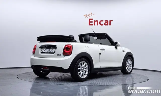 Mini Cooper Convertible 2017 1.5 автомат (гидро), миниатюра 2 Mini Cooper Convertible 2017 1.5 автомат (гидро), миниатюра 2