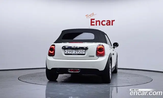 Mini Cooper Convertible 2017 1.5 автомат (гидро), миниатюра 4 Mini Cooper Convertible 2017 1.5 автомат (гидро), миниатюра 4