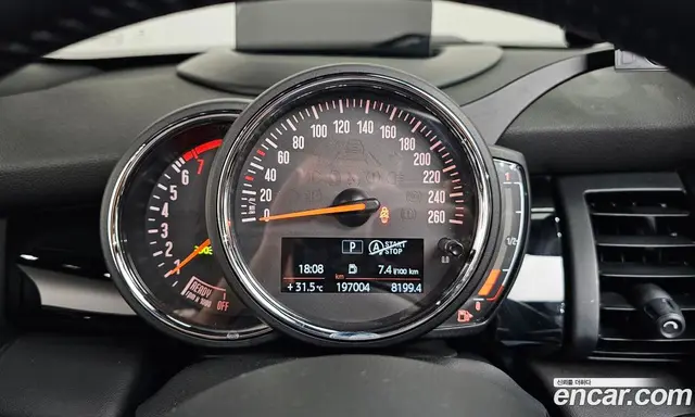 Mini Cooper Convertible 2017 1.5 автомат (гидро), миниатюра 8 Mini Cooper Convertible 2017 1.5 автомат (гидро), миниатюра 8
